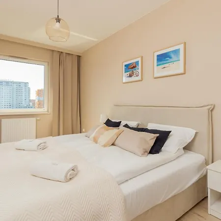 Sea Waves With Park View By Renters Daire *